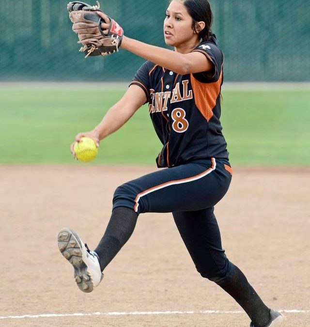 Gianna Mancha High School Softball Star Recruit