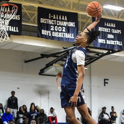 Antonio Dixon Developing Into Matchup Nightmare