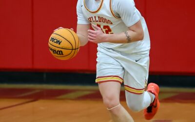 AJ Peek Relentless Wing With A Knockdown Jumper