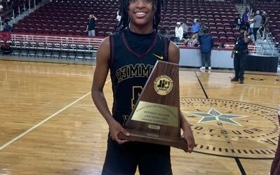 Kennedy Simpson Commanding The Floor With Poise And Skill